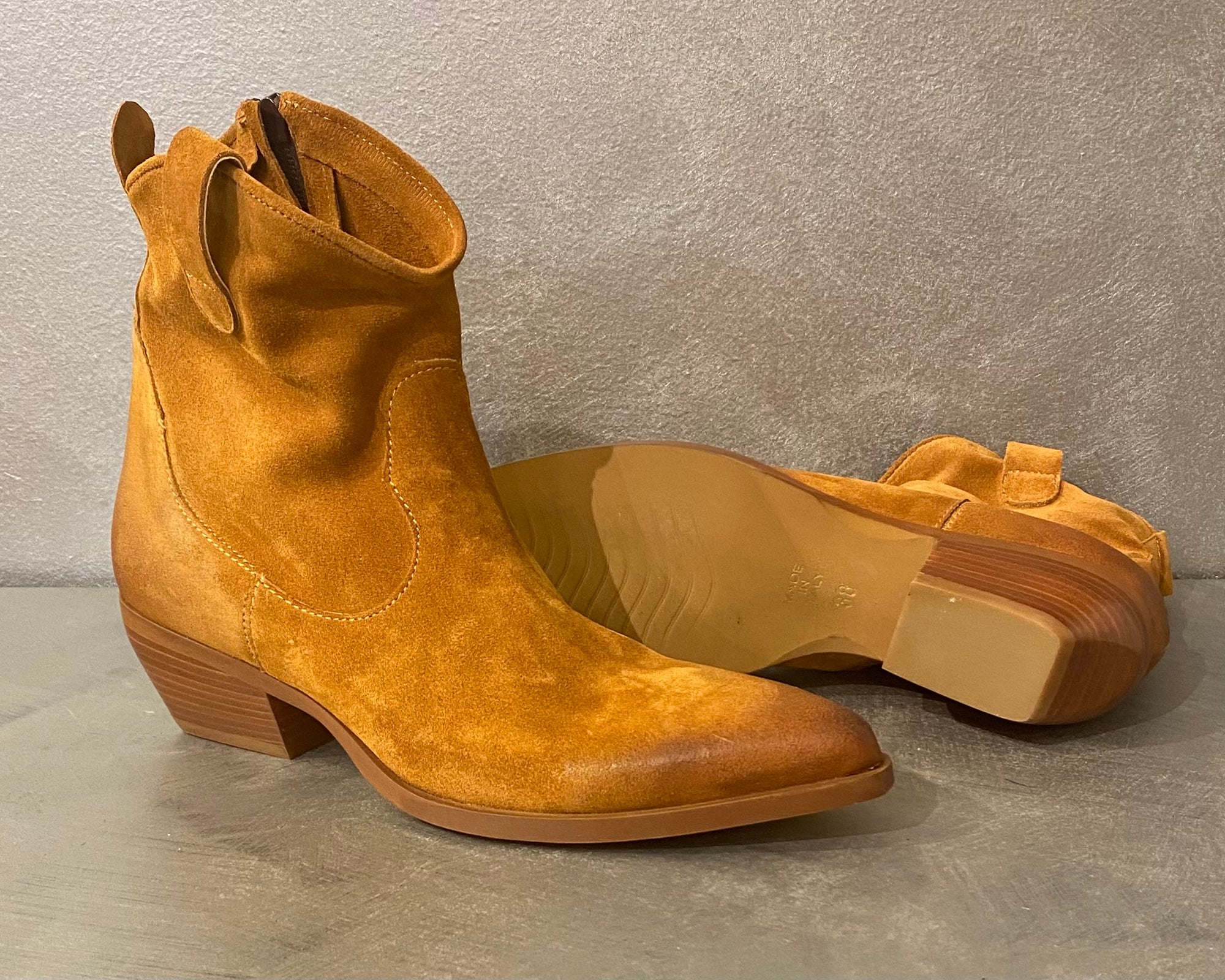 THE FLOW TEXANO SUEDE