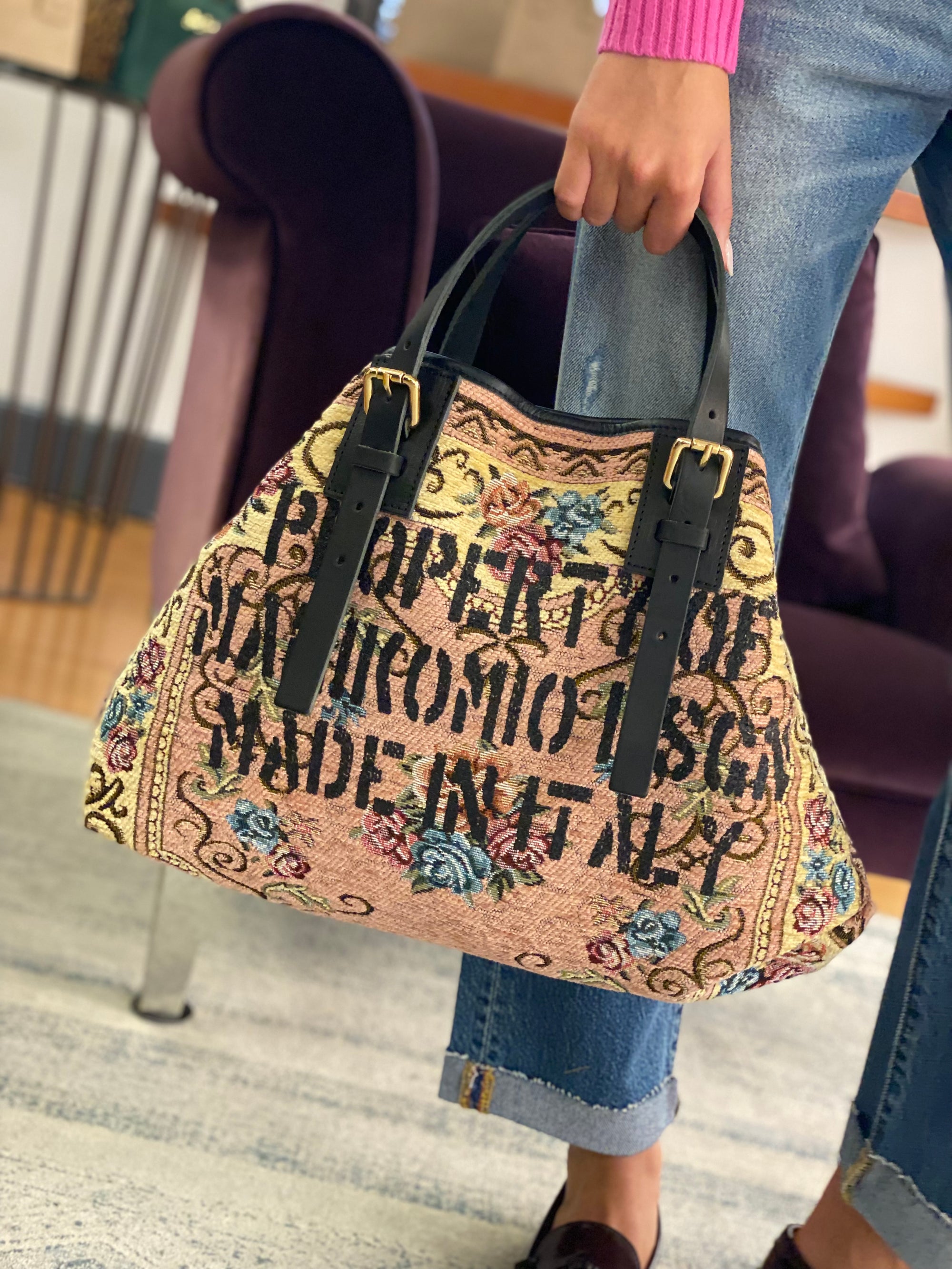 MANIKOMIO DSGN RUG BAG