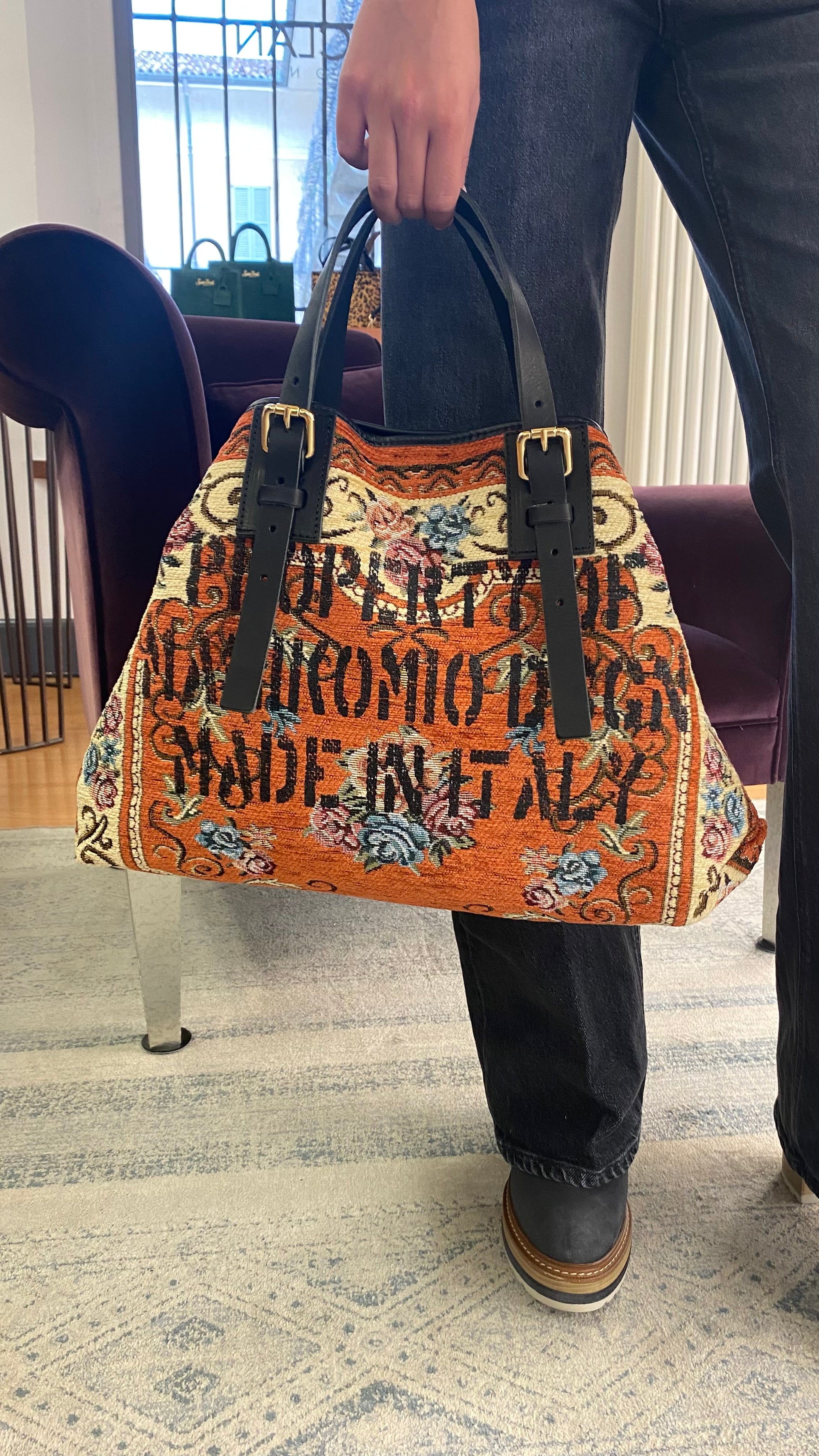 MANIKOMIO DSGN RUG BAG