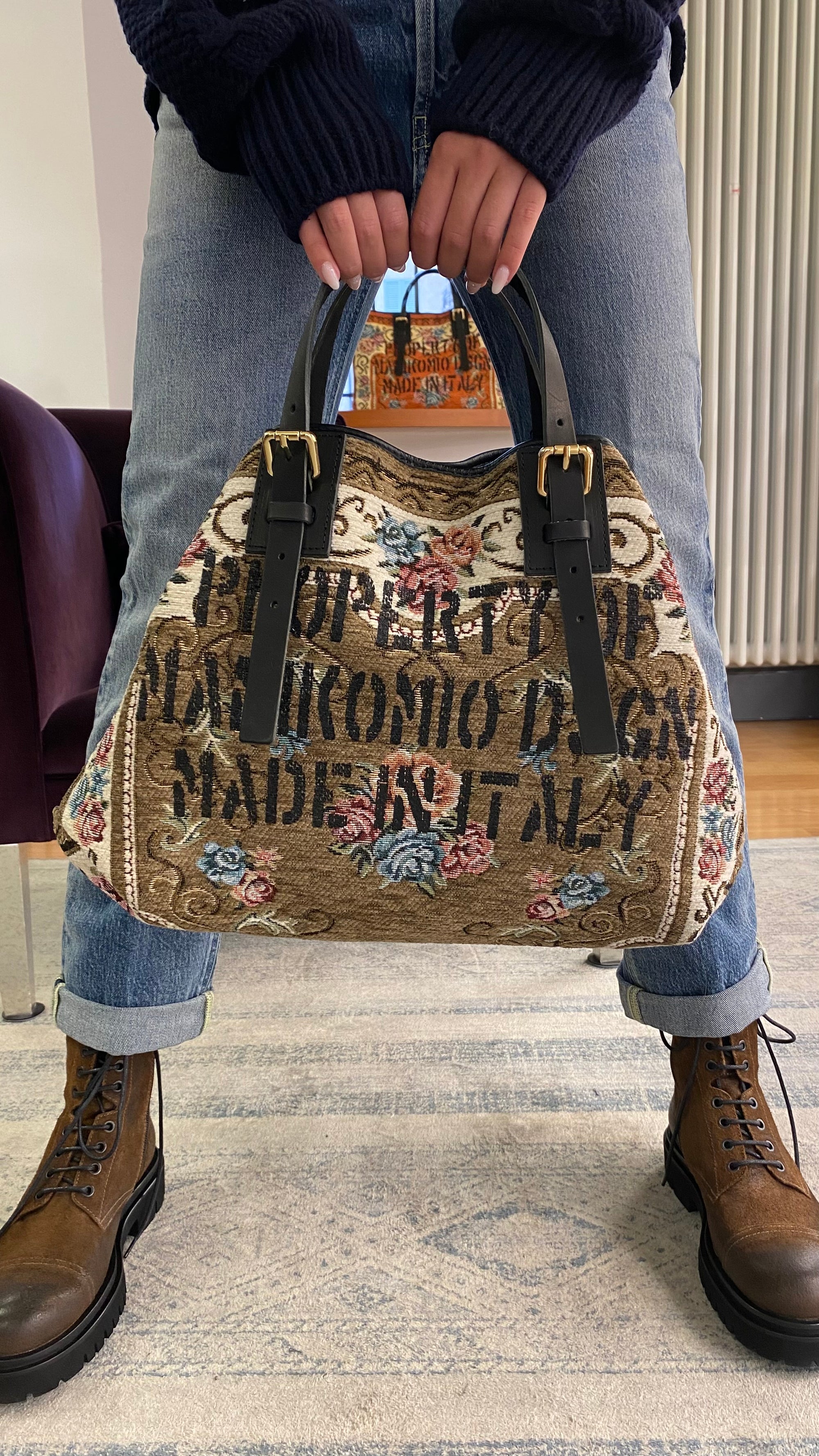 MANIKOMIO DSGN RUG BAG