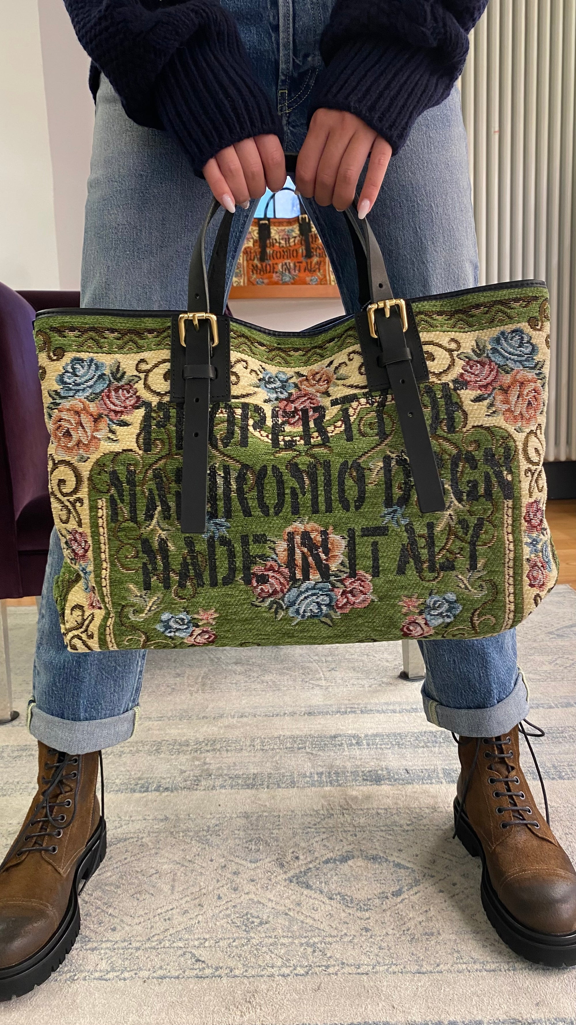 MANIKOMIO DSGN RUG BAG